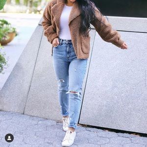 Special Edition Abercrombie X Bre Sheppard “The Mom” Jean